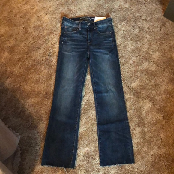 NWT American Eagle Crop Flare Jeans - Picture 1 of 5